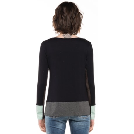 BLUSA BORDA BARROCA DECOTE V JADE - PRETO