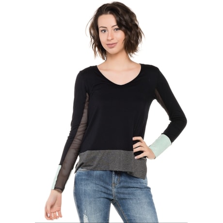 BLUSA BORDA BARROCA DECOTE V JADE - PRETO