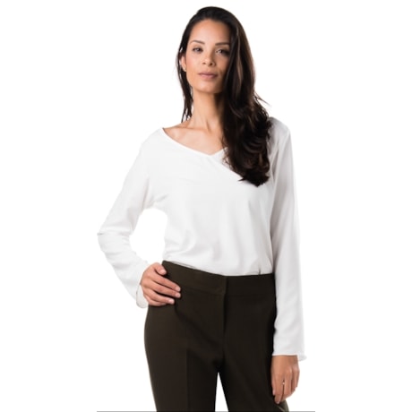 BLUSA CAPITOLLIUM EXCLUSIVE DECOTE V MANGA FLARE - OFF WHITE BLUSA CAPITOLLIUM EXCLUSIVE DECOTE V MANGA FLARE - OFF WHITE