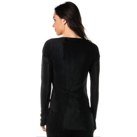 BLUSA CHOLET MALHA PLISSADA MANGA LONGA GOLA CANOA - PRETO