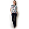 BLUSA CREPE QUADRADA COM BOLSO FLORAL - AZUL