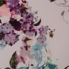BLUSA CREPE QUADRADA COM BOLSO FLORAL - AZUL