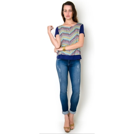 BLUSA EM TECIDO ESTAMPADO NA FRENTE E MALHA COSTAS E BARRA - MARINHO BLUSA EM TECIDO ESTAMPADO NA FRENTE E MALHA COSTAS E BARRA - MARINHO