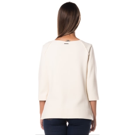 BLUSA LILLA KA BÁSICA GOLA CANOA DETALHE RECORTES - OFF WHITE