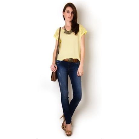 BLUSA MALHA AMPLA COSTAS RENDA M/C - OFF WHITE BLUSA MALHA AMPLA COSTAS RENDA M/C - OFF WHITE