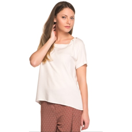 BLUSA TRIBECA DECOTE REDONDO E DETALHE  TIRAS NAS COSTAS - OFF WHITE BLUSA TRIBECA DECOTE REDONDO E DETALHE  TIRAS NAS COSTAS - OFF WHITE