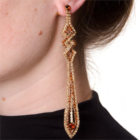 BRINCO LONGO STRASS BICOLOR TRIANGULOS - OURO