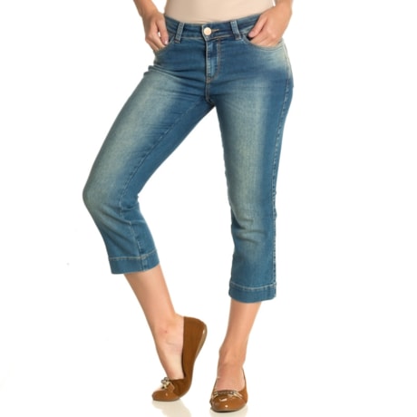 CALÇA CAPRI SCALON CROPPED SOBRETINTO BEGE - JEANS CALÇA CAPRI SCALON CROPPED SOBRETINTO BEGE - JEANS