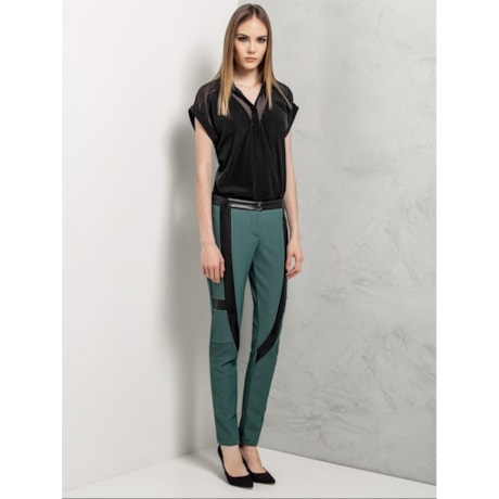 CALÇA DET. COURO FAKE - VERDE