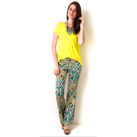 CALÇA FLARE ESTAMPA GEOMÉTRICA - ESTAMPADO CALÇA FLARE ESTAMPA GEOMÉTRICA - ESTAMPADO