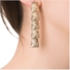 CAPITOLLIUM - BRINCO LONGO 5/PLACAS TEXTURA - DOURADO