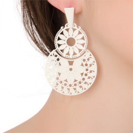 CAPITOLLIUM - BRINCO METAL COLOR 2 CÍRCULOS - OFF WHITE