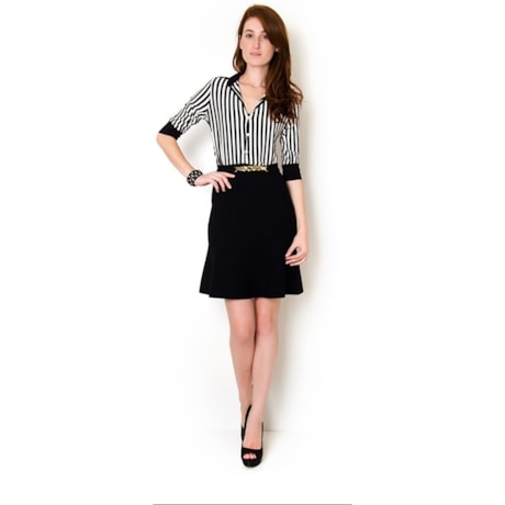 CAPITOLLIUM - CAMISA AJUSTADA C/ RECORTES E LISTRAS VERTICAIS - PRETO CAPITOLLIUM - CAMISA AJUSTADA C/ RECORTES E LISTRAS VERTICAIS - PRETO