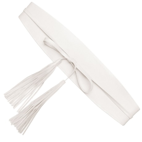 CAPITOLLIUM - CINTO COURO FAIXA OBI COM PINGENTE - OFF WHITE
