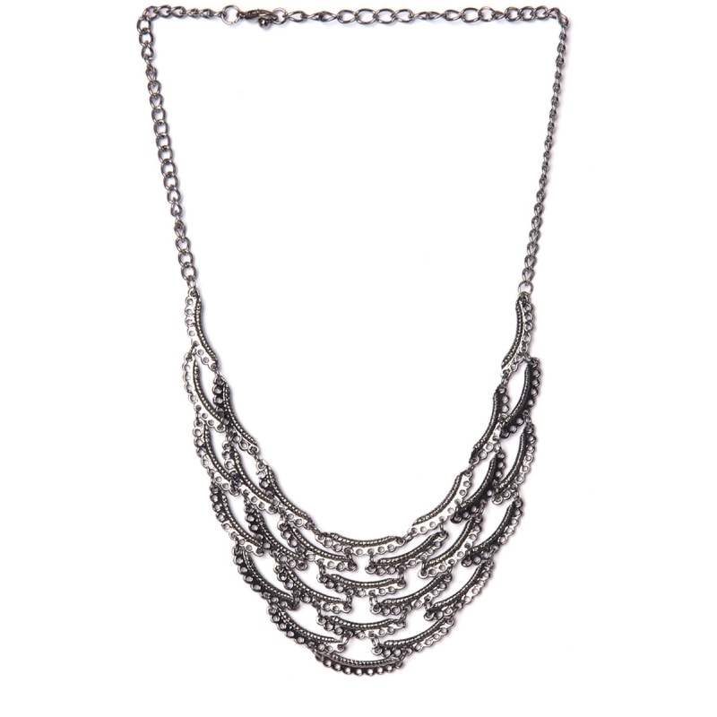 CAPITOLLIUM - COLAR CASCATA PLACAS COM FURINHOS - CHUMBO