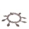 CAPITOLLIUM - KIT 4/PULSEIRAS PINGENTES MÃO PLACAS METAL - PRATA VELHA