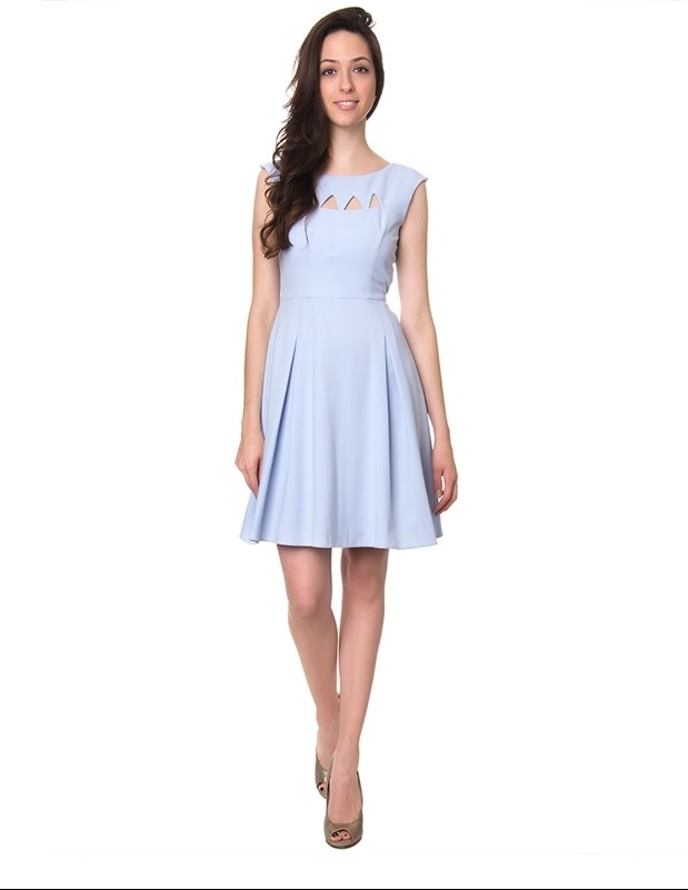 vestido azul celeste curto