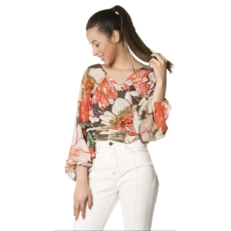 CHOLET - BLUSA CROPPED ESTAMPADA NÓ FRONTAL MAXI MANGA - LARANJA CHOLET - BLUSA CROPPED ESTAMPADA NÓ FRONTAL MAXI MANGA - LARANJA