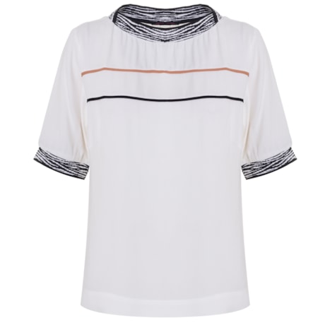 CHOLET - BLUSA DE CREPE C/ RETILINEA BICHO - OFF WHITE CHOLET - BLUSA DE CREPE C/ RETILINEA BICHO - OFF WHITE