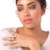 GUYMY - ANEL FOLHEADO A OURO MOLDURA OVAL PEDRA - DOURADO