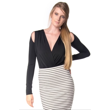 LAWRENCE - BODY DECOTE V DETALHE VAZADO COSTAS - PRETO LAWRENCE - BODY DECOTE V DETALHE VAZADO COSTAS - PRETO