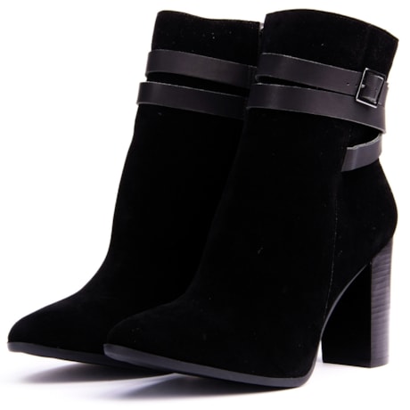 LIA LINE - BOTA CAMURÇA DETALHE FIVELA - PRETO LIA LINE - BOTA CAMURÇA DETALHE FIVELA - PRETO