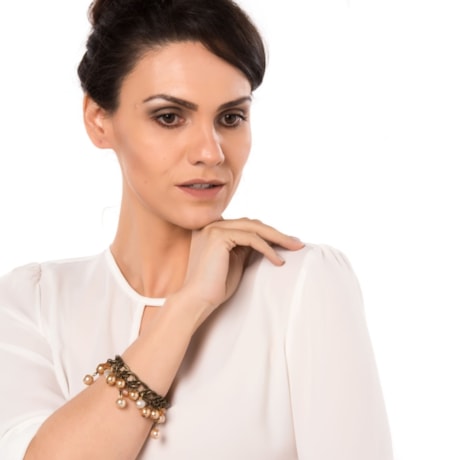 MARCIELLI RODRIGUES - PULSEIRA ELOS PÉROLAS E CRISTAIS - OURO VELHO