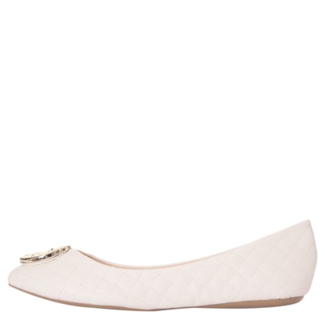 SUA CIA - SAPATILHA MATELASSÊ FIVELA METAL - OFF WHITE SUA CIA - SAPATILHA MATELASSÊ FIVELA METAL - OFF WHITE