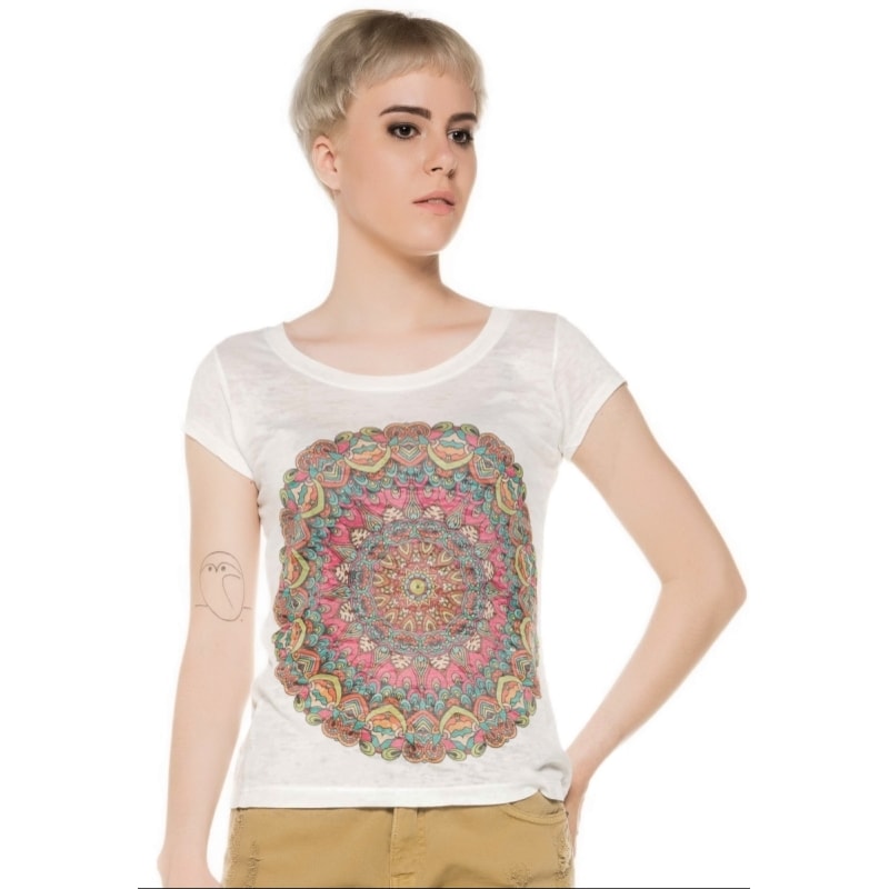 T-SHIRT CAPITOLLIUM ESTAMPA MANDALA - OFF WHITE