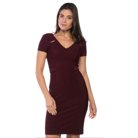 VESTIDO ALPHORRIA DECOTE V  TUBO DETALHE FIVELA - VINHO