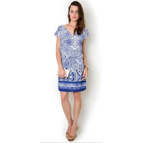 VESTIDO EM CHIFFON BLUSADO ESTAMPA AZULEJO - AZUL VESTIDO EM CHIFFON BLUSADO ESTAMPA AZULEJO - AZUL